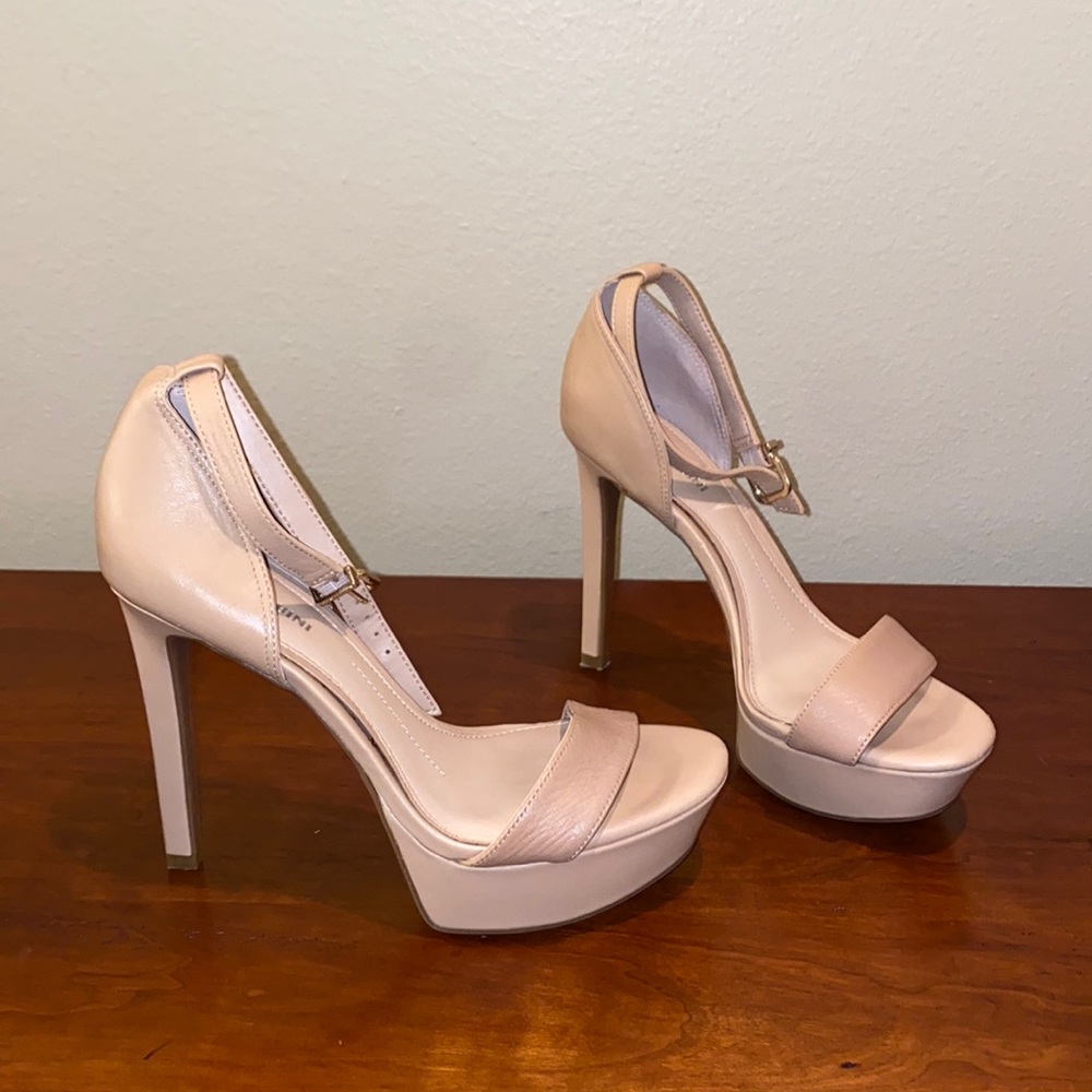 Gianni Bini Heels